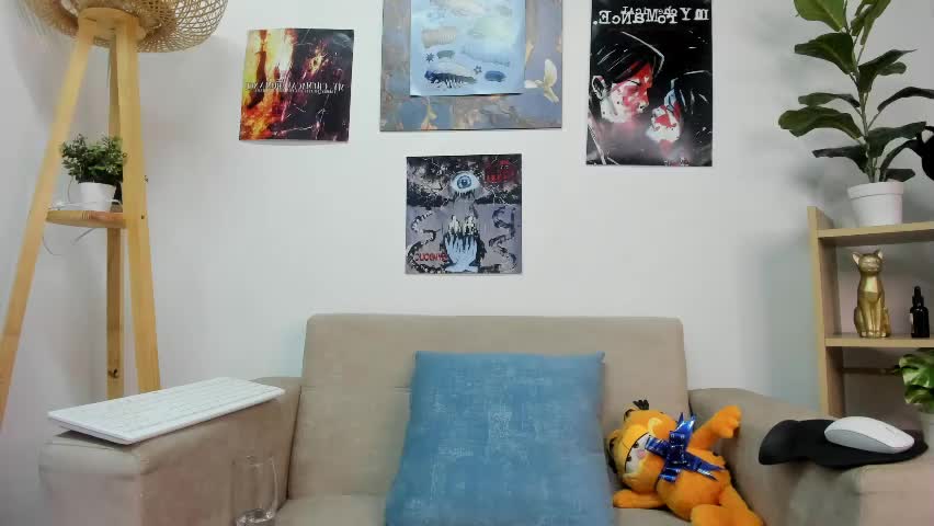 moonrose_1 Adult Chat April 8, 2026