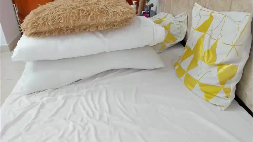cristalwalker__ Adult Chat April 8, 2026