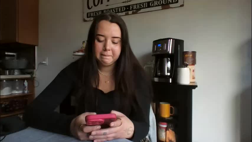 allylove2626 Adult Chat April 8, 2026