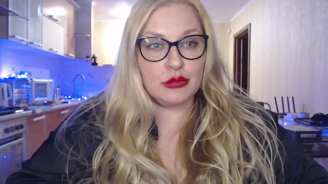 Pretty_NYUSHA Adult Chat April 8, 2026