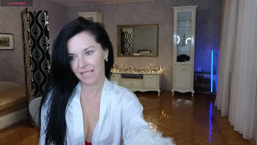 lina_flore Adult Chat April 8, 2026