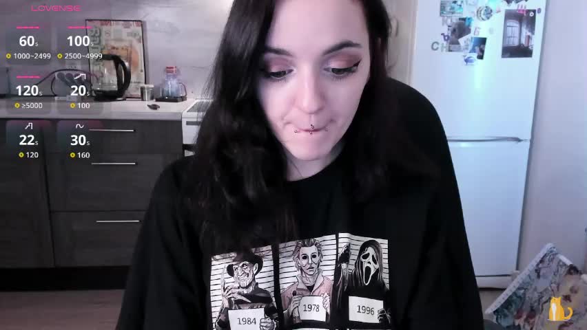 lina_tyaan Adult Chat April 8, 2026