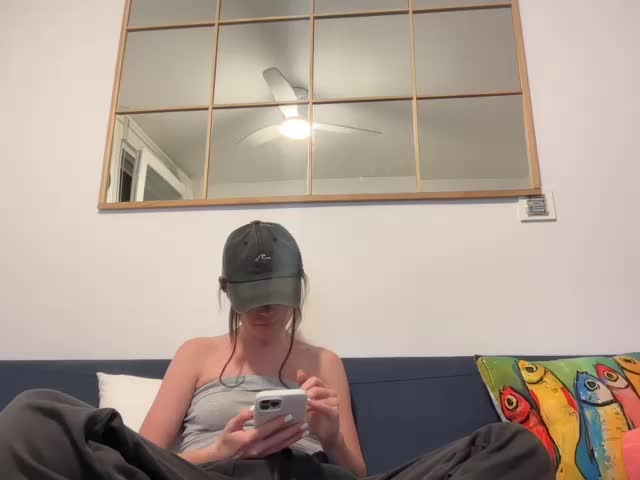 ZoiKissy Adult Chat April 8, 2026