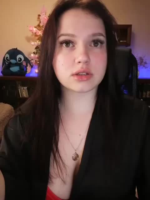 JuliaHesperaks Adult Chat April 8, 2026