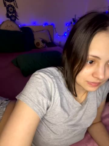 SilverSaya Adult Chat April 8, 2026