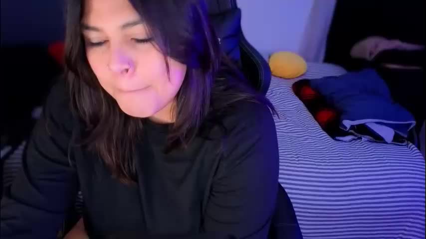 miacanela_xo Adult Chat April 8, 2026