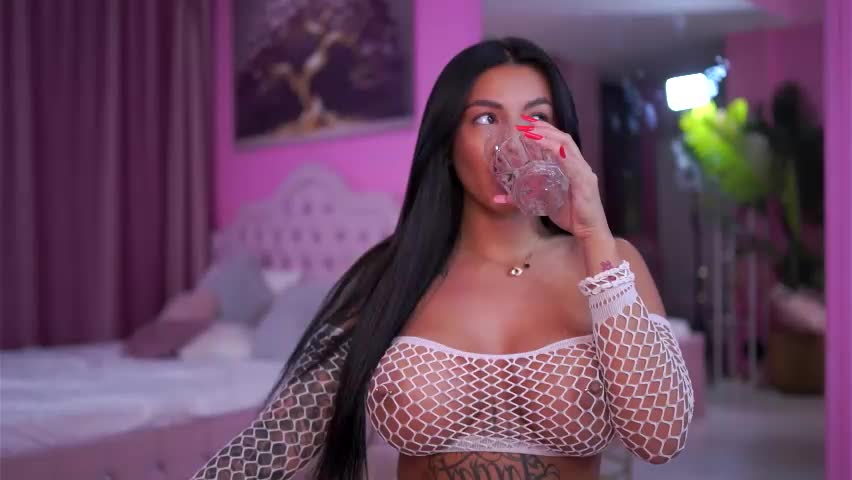 aishaadevoe Adult Chat April 8, 2026