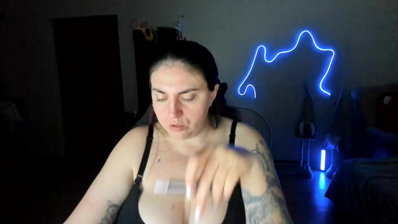 UkraineGirl Adult Chat April 8, 2026