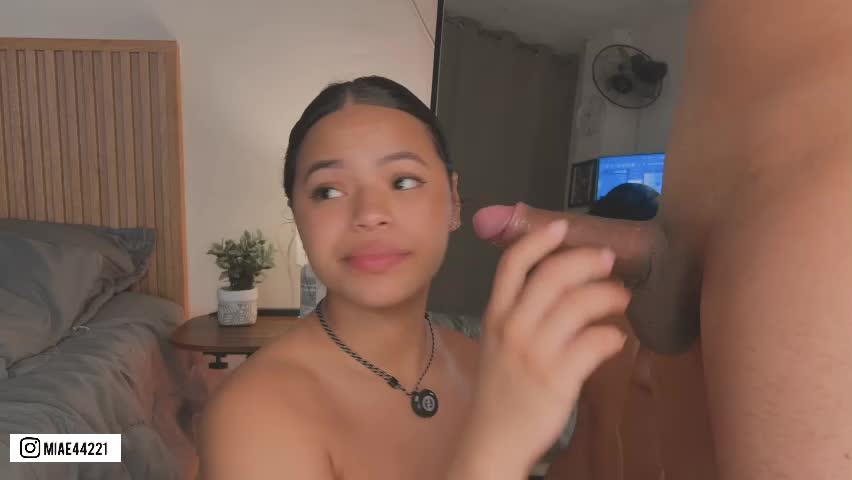 _e_m_m_a_1 Adult Chat April 8, 2026