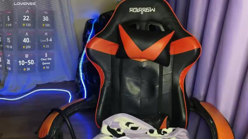 natural_babe666 Adult Chat April 8, 2026