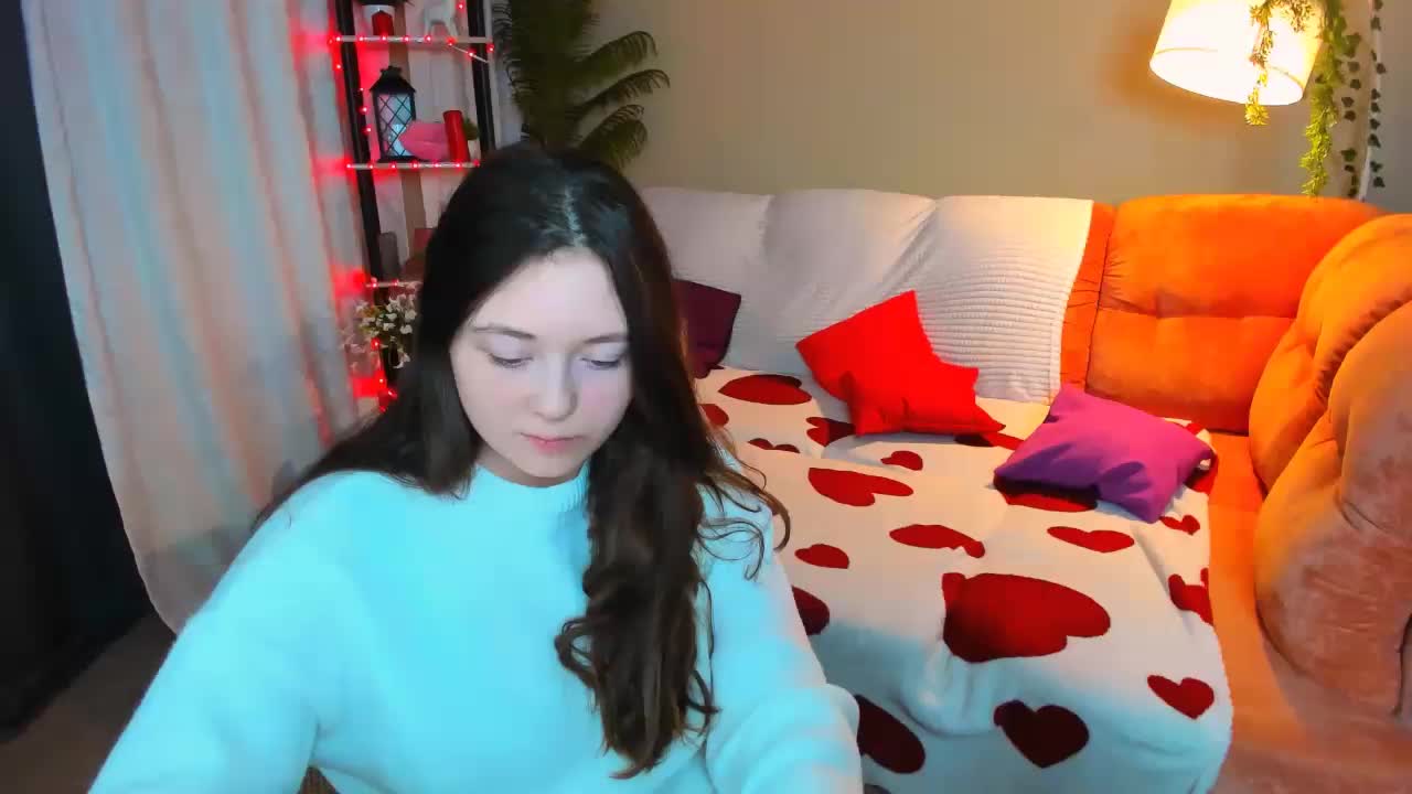 AlluringLookk Adult Chat April 8, 2026