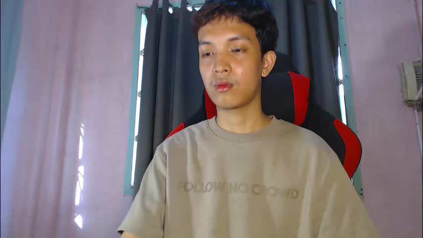 urhot_johny Adult Chat April 8, 2026