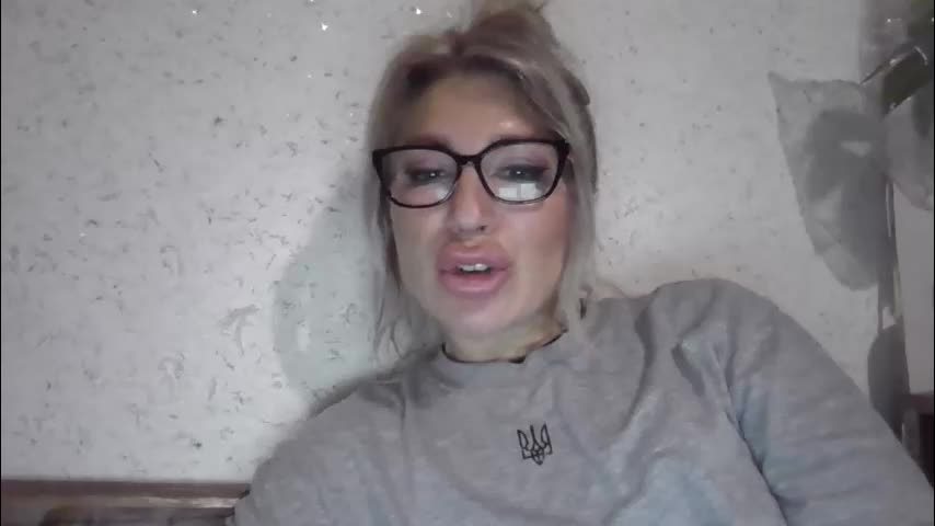 fox_red_lady7 Adult Chat April 8, 2026