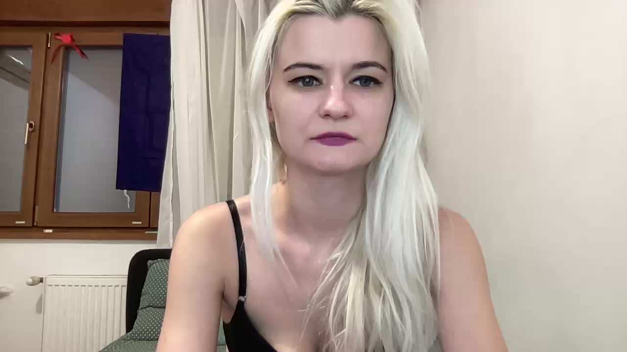 OnikaLove Adult Chat April 8, 2026