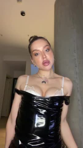 MistressX555 Adult Chat April 8, 2026