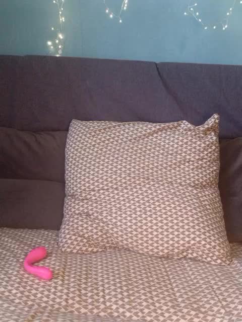 Tanysha-1 Adult Chat April 8, 2026