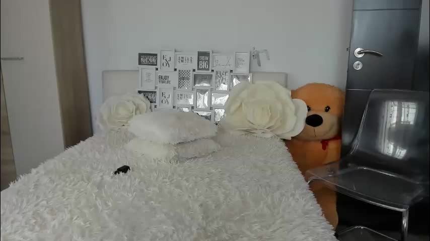 eroticsensualkitty4u Adult Chat April 9, 2026