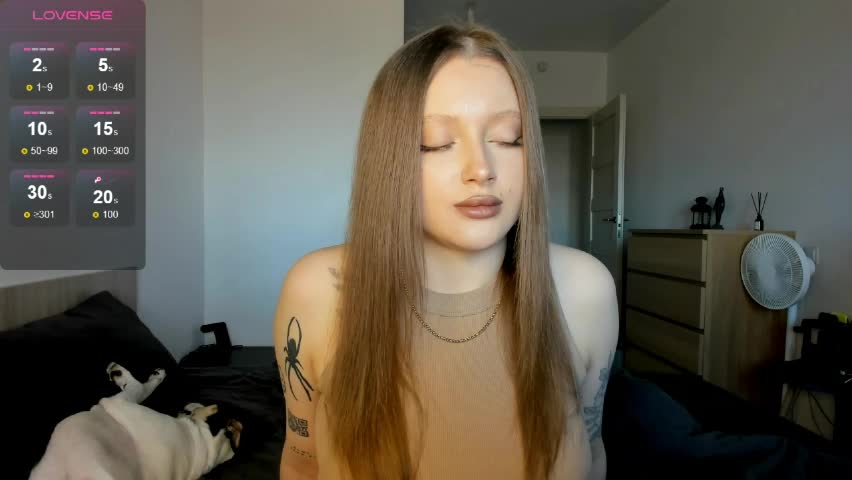 ju_lii Adult Chat April 8, 2026