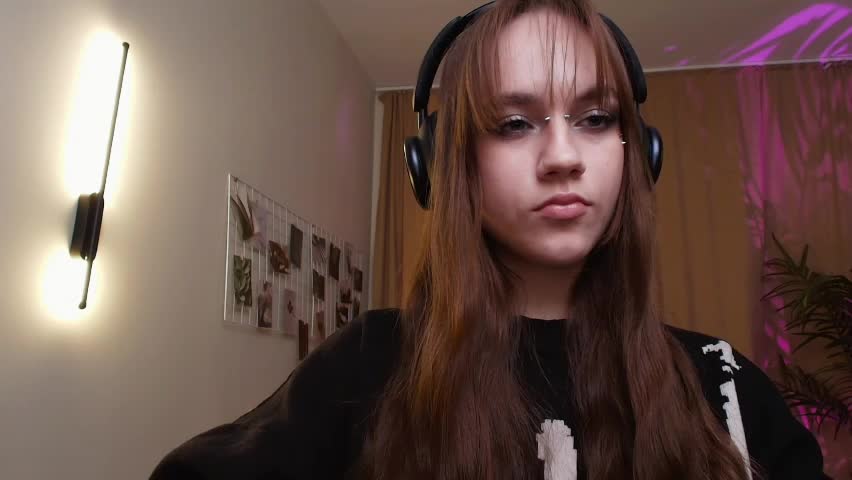 jamie_chung Adult Chat April 8, 2026