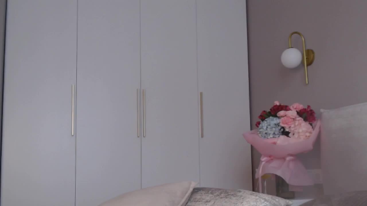 LilianaLove Adult Chat April 9, 2026