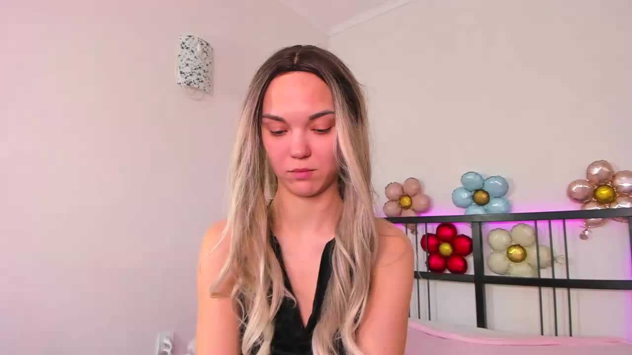 FloraAmbers Adult Chat April 9, 2026