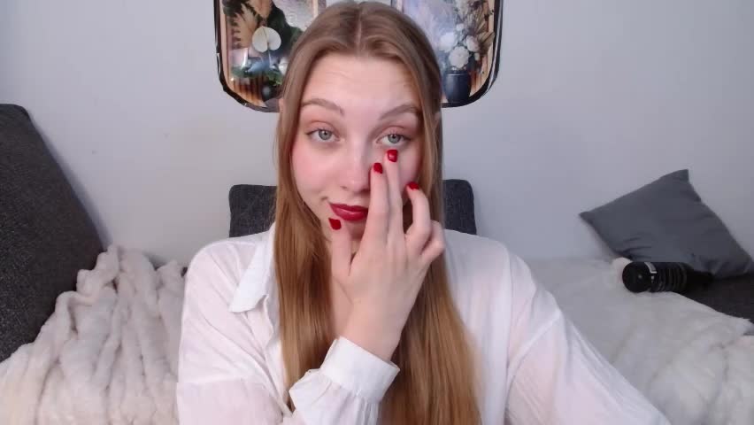 love_bella_ Adult Chat April 8, 2026