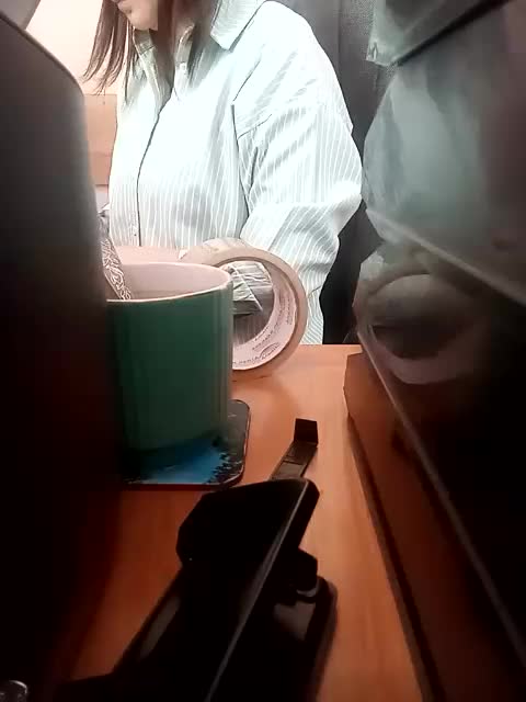 Molii-Molii35 Adult Chat April 8, 2026