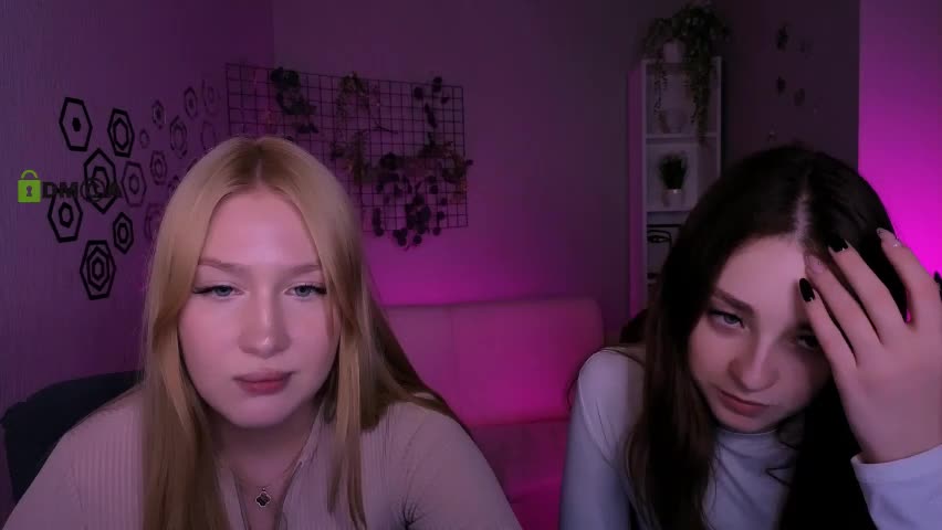 playful_sophie Adult Chat April 8, 2026