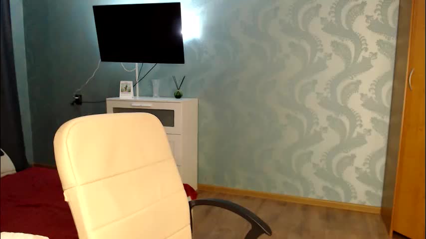 tess_wetyy Adult Chat April 8, 2026