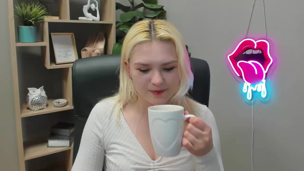SweetLilyxo Adult Chat April 9, 2026