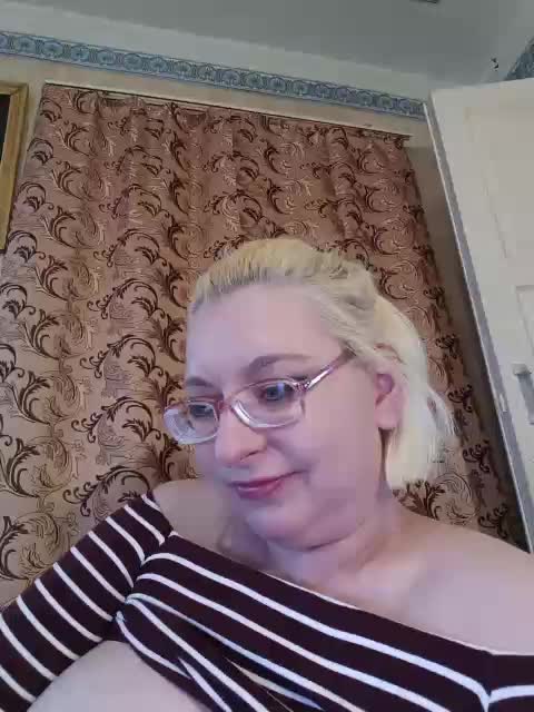 Vika211 Adult Chat April 9, 2026