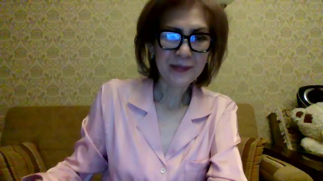 ElegantLady00 Adult Chat April 9, 2026
