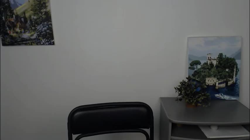 trinny_love Adult Chat April 8, 2026