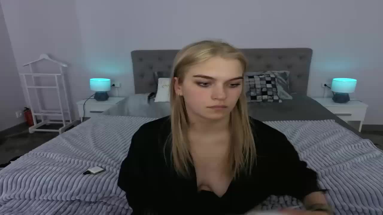 AlinaLemon Adult Chat April 9, 2026