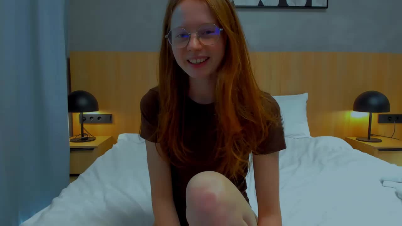 LunaFoxy Adult Chat April 9, 2026