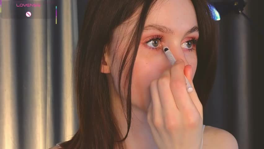 jennyfer_me Adult Chat April 9, 2026