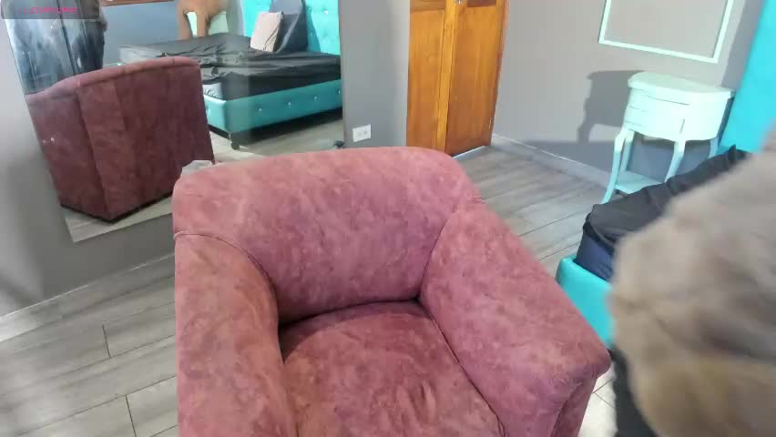 angel_white25 Adult Chat April 9, 2026