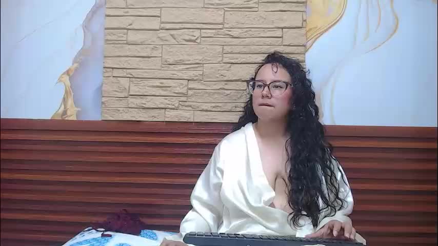 maloryblack303av Adult Chat April 9, 2026