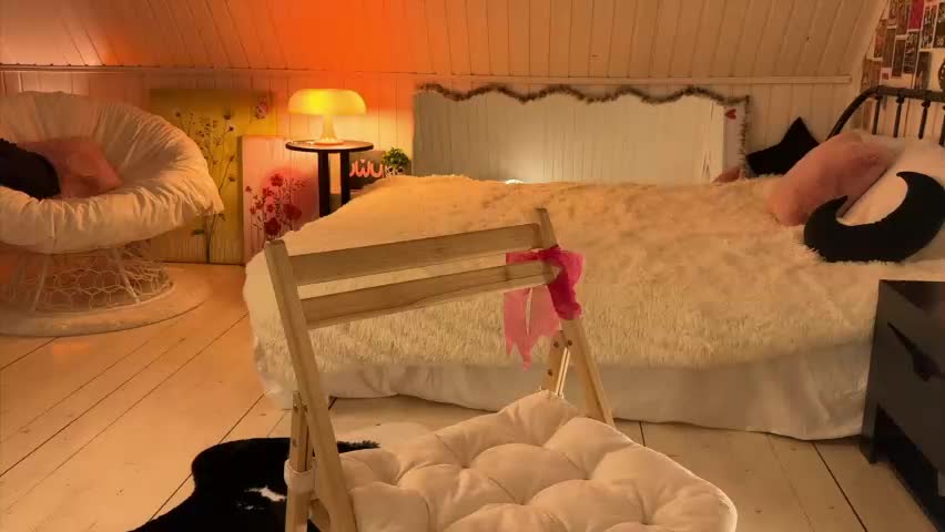 uwunikaa Adult Chat April 9, 2026