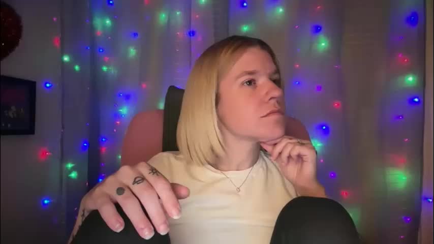 ebony8ivory Adult Chat April 9, 2026