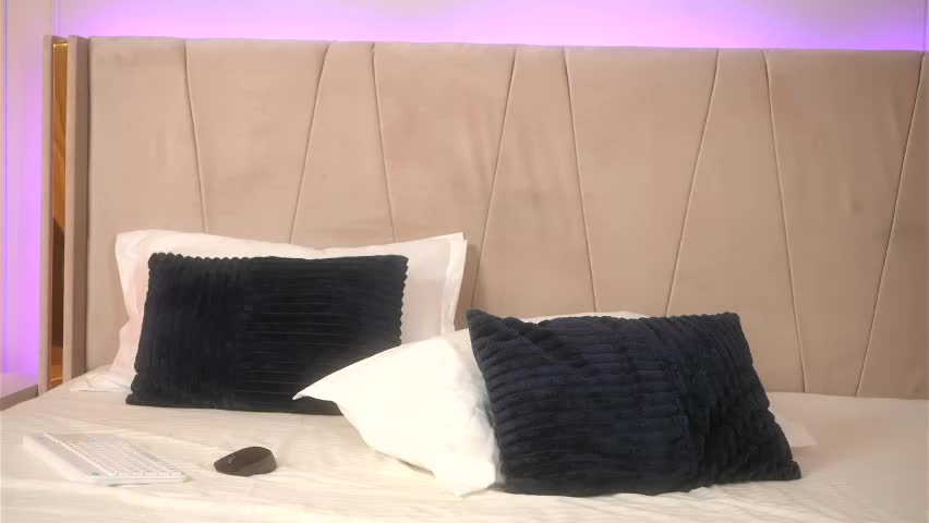 myriamfox_ Adult Chat April 9, 2026