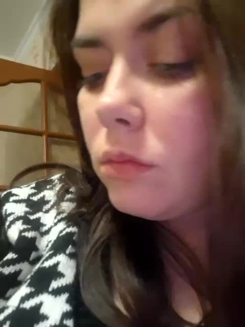 Naturally_Mom Adult Chat April 9, 2026