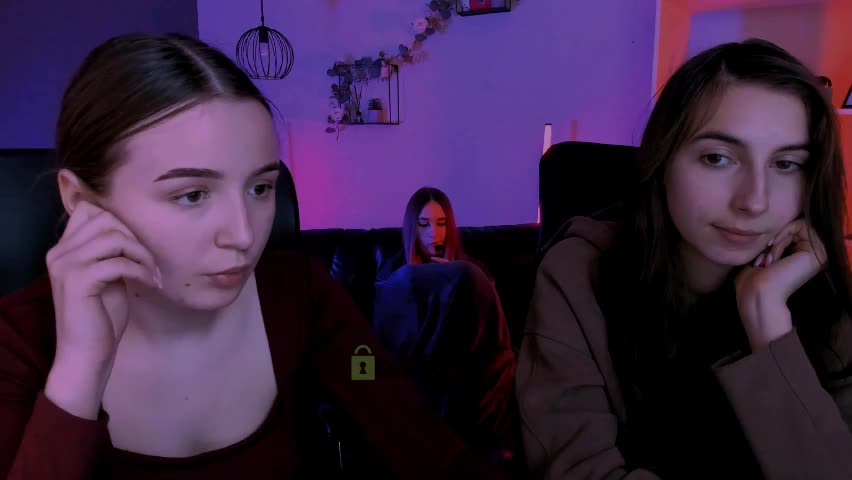 _mila_fire Adult Chat April 9, 2026