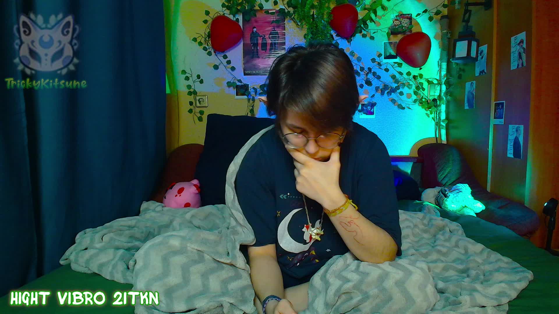 Tricky_Kitsune Adult Chat April 9, 2026