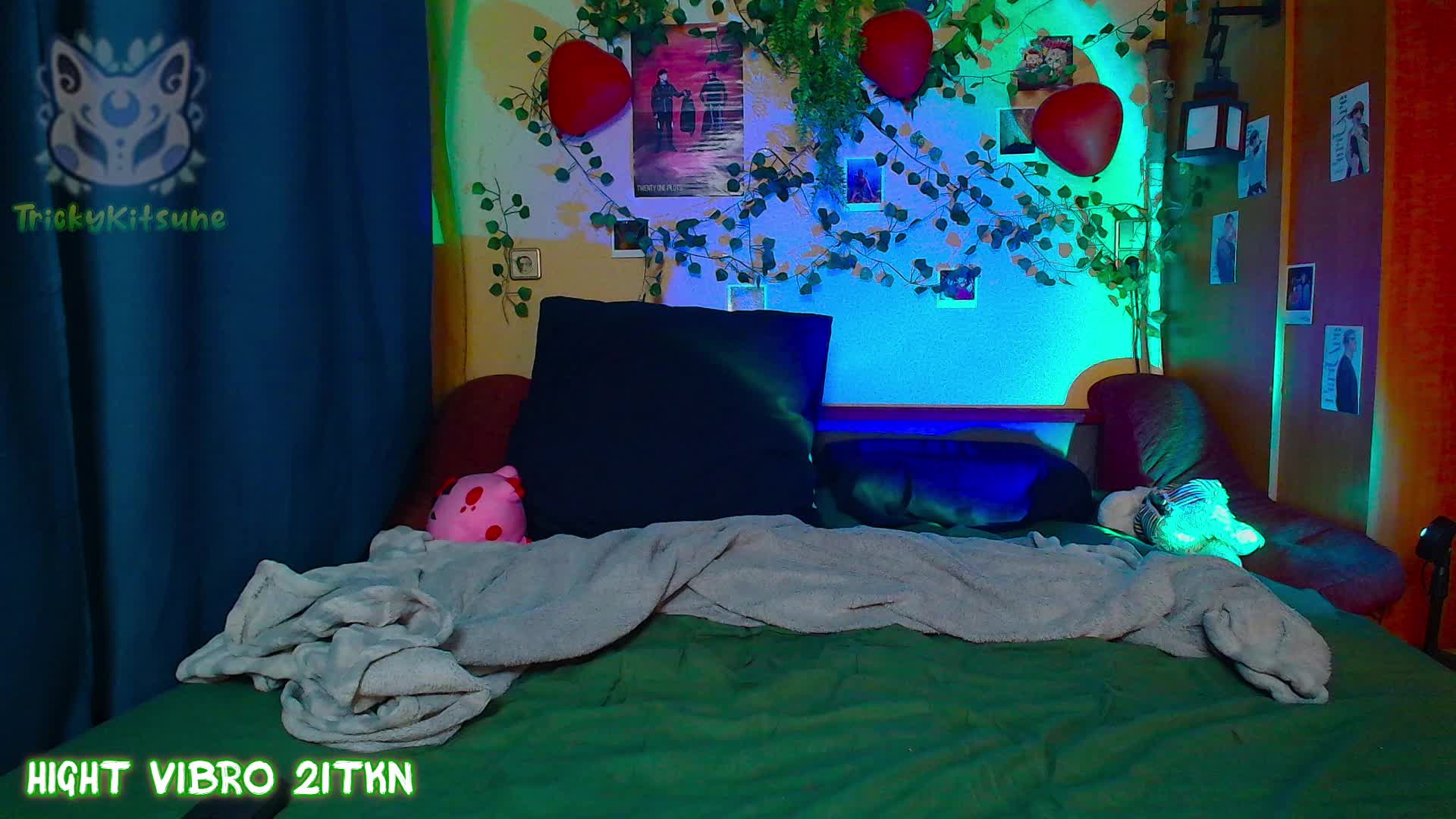 Tricky_Kitsune Adult Chat April 9, 2026