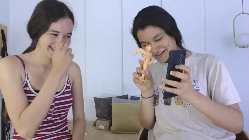 sexychanell_18 Adult Chat April 9, 2026