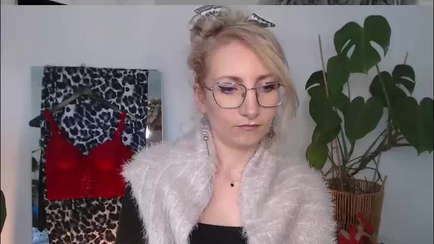 cinderellamoon Adult Chat April 9, 2026