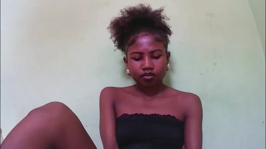 hasleyinah Adult Chat April 9, 2026