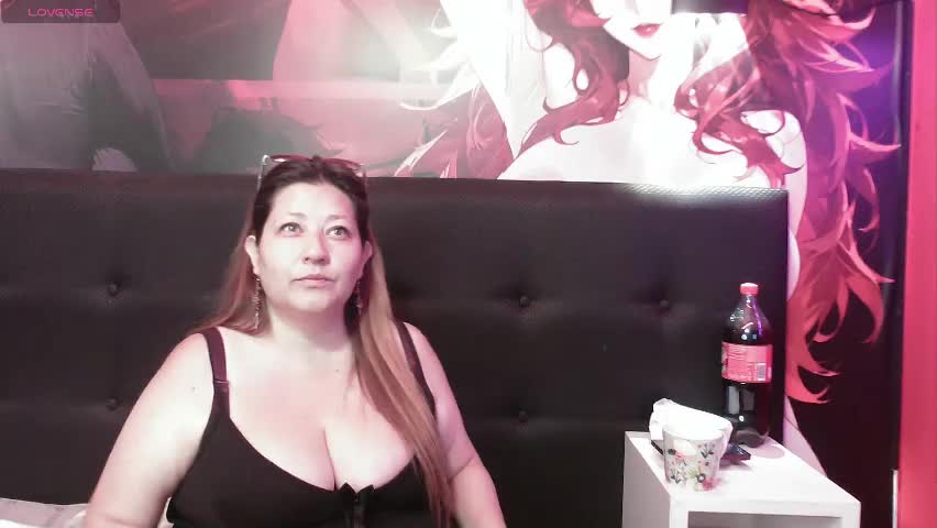 stefanny_red Adult Chat April 9, 2026