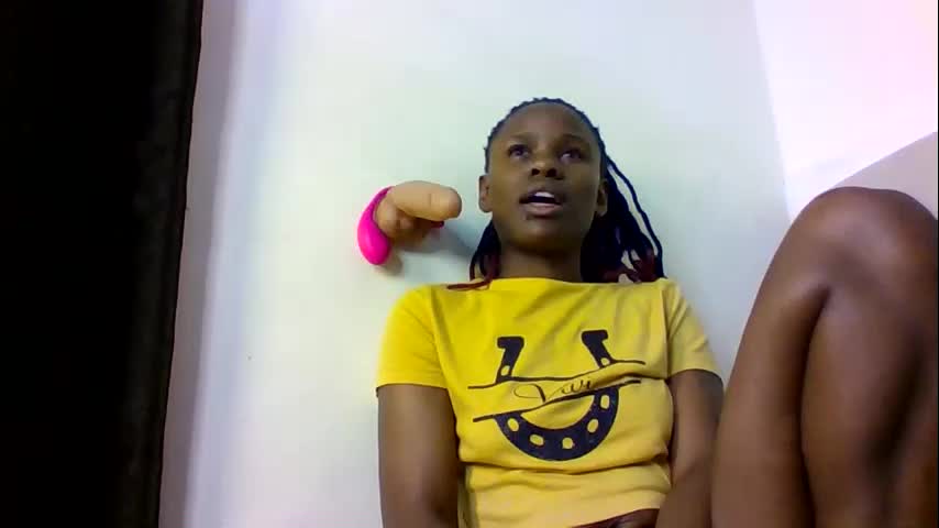 sexy_bree25 Adult Chat April 9, 2026